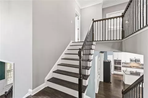 Entry Way - 1010 River Mist Dr, Suwanee, GA 30024 photo 2 of 4