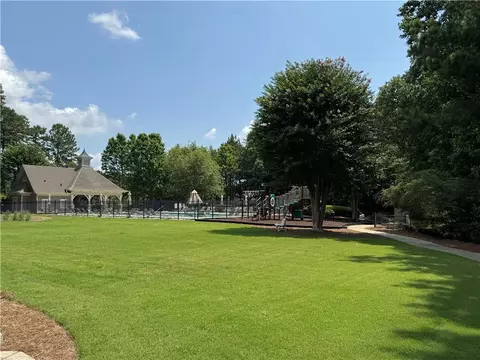 Exterior - 1010 River Mist Dr, Suwanee, GA 30024 photo 7 of 10