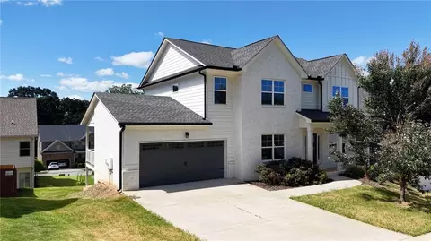 45 Sudderth St, Buford, GA 30518