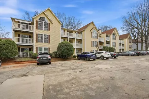 561 Cobblestone Trl, Avondale Estates, GA 30002