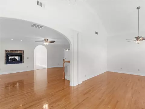Living - 25 Walnut Ln, Covington, GA 30014 photo 1 of 24