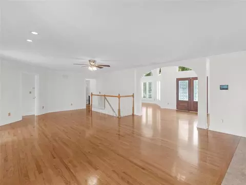 Living - 25 Walnut Ln, Covington, GA 30014 photo 11 of 24