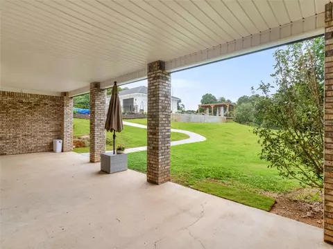 Exterior - 25 Walnut Ln, Covington, GA 30014 photo 5 of 14