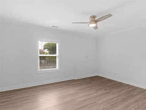 Bedroom - 25 Walnut Ln, Covington, GA 30014 photo 17 of 19
