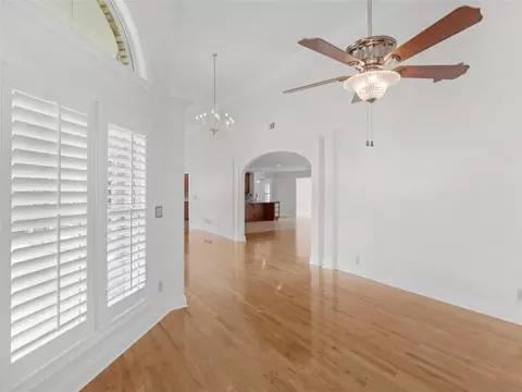Living - 25 Walnut Ln, Covington, GA 30014 photo 5 of 24