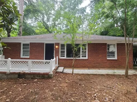 478 Pine Dr, Stone Mountain, GA 30083