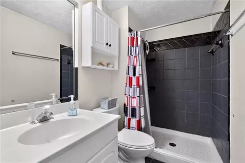 Bath - 4375 Mill Ct, Duluth, GA 30096 photo 1 of 1