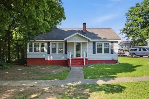 7 Grove St, Aragon, GA 30104
