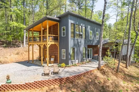 200 Echo Ln, Ellijay, GA 30540