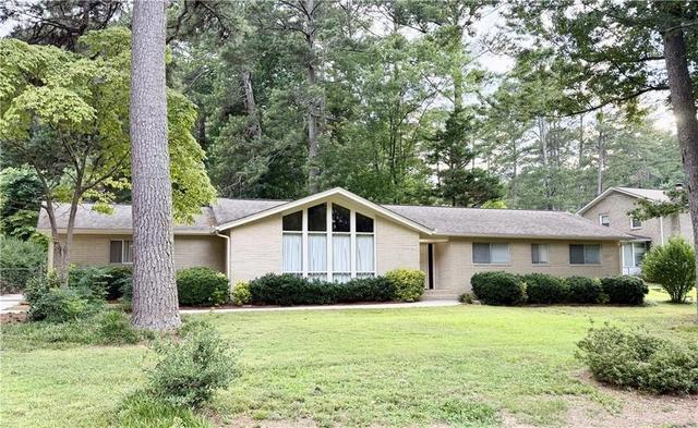 645 Dorsey Cir SW, Lilburn, GA 30047
