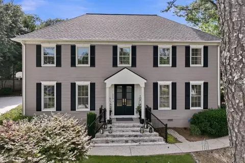 2859 Village Ct, Gainesville, GA 30506
