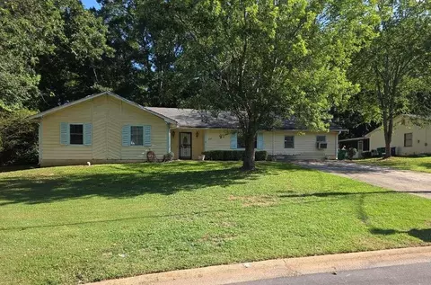 3527 Bramblevine Cir, Lithonia, GA 30038