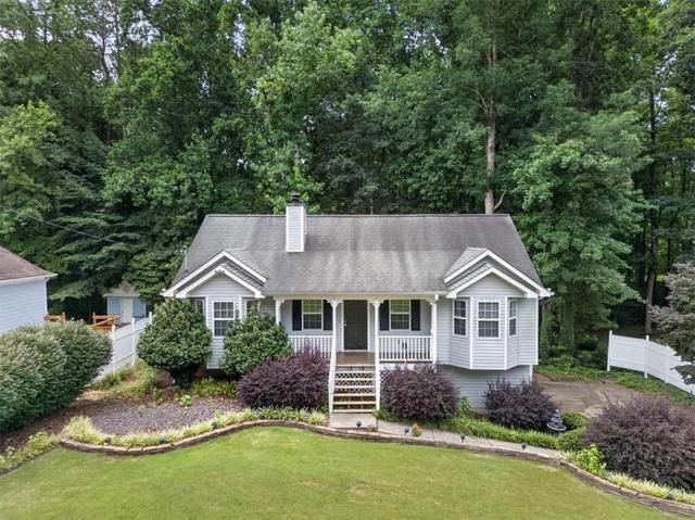 72 Victorian Cir, Dallas, GA 30157