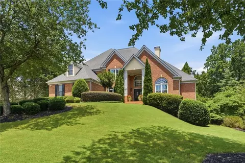 2455 Flat Stone Dr, Cumming, GA 30041