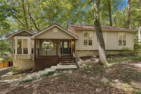 5090 River Valley Dr SE, Smyrna, GA 30082