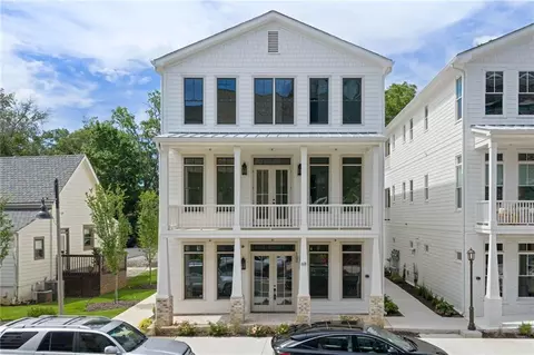 68 Linton St, Woodstock, GA 30188