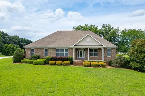563 Martin Rd, Talmo, GA 30575