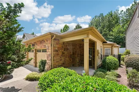 204 Oakleaf Dr, Acworth, GA 30102