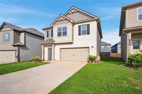 Exterior - 11644 Stovall Pl, Hampton, GA 30228 photo 4 of 7