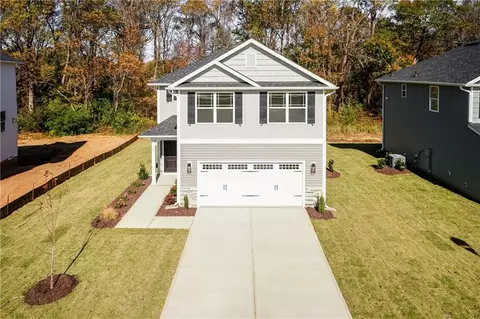 519 Creek Rd, Cornelia, GA 30531