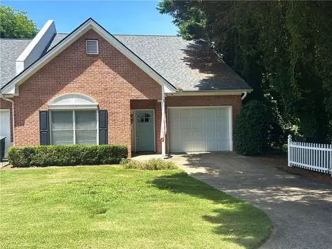 67 Green Hill Pl, Toccoa, GA 30577