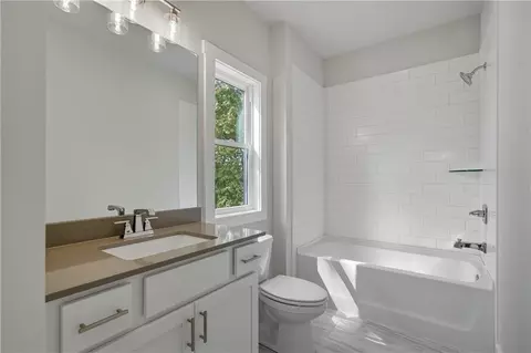 Bath - 116 Dallas Mark Dr, Canton, GA 30115 photo 6 of 7