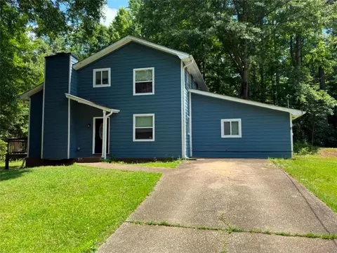 2425 Falls River Dr, Lithia Springs, GA 30122