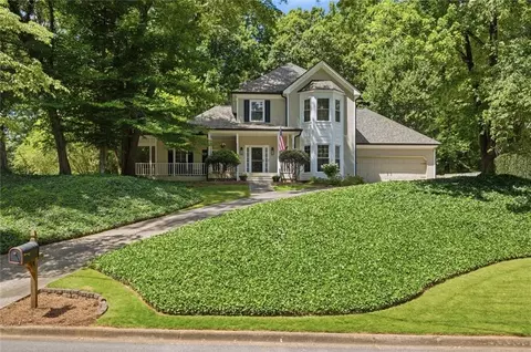280 Summerfield Dr, Alpharetta, GA 30022