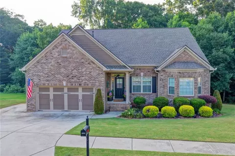 2556 Olney Falls Dr, Braselton, GA 30517