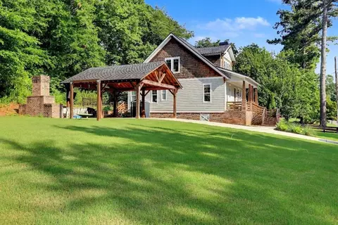 Exterior - 435 Walton St, Monroe, GA 30655 photo 3 of 8
