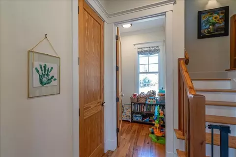 Entry Way - 435 Walton St, Monroe, GA 30655 photo 2 of 4