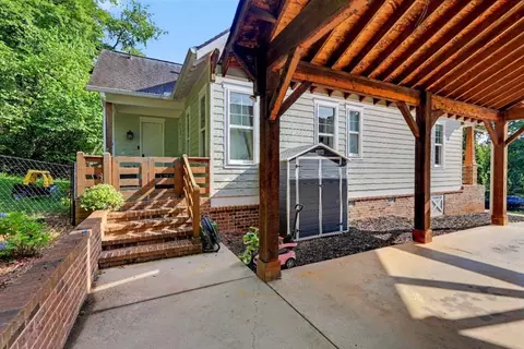 Exterior - 435 Walton St, Monroe, GA 30655 photo 5 of 8