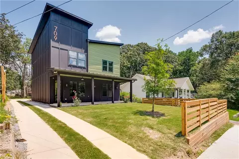 709 Emily Pl NW, Atlanta, GA 30318