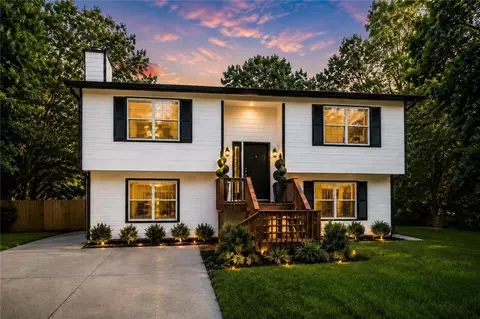 2290 Wilkins Cv, Decatur, GA 30035
