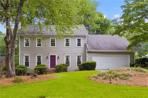 315 Chinkapin Ln, Roswell, GA 30076