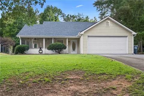 165 Lakefront Dr, Covington, GA 30016 photo 1