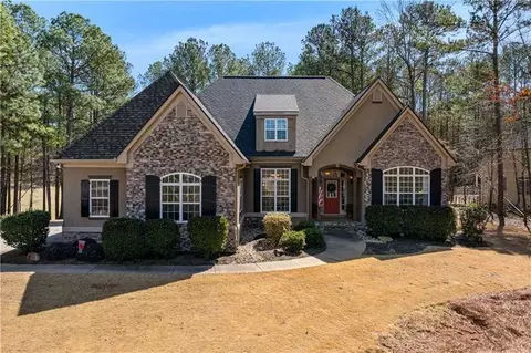 35 Trelliss Trce, Newnan, GA 30265