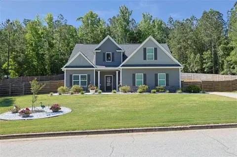 20 Hawthorn Ln, Covington, GA 30014