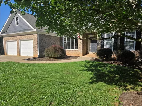 93 Overlook Cir, Dawsonville, GA 30534