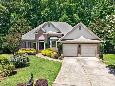 946 Chippewa Oak Dr NE, Dacula, GA 30019