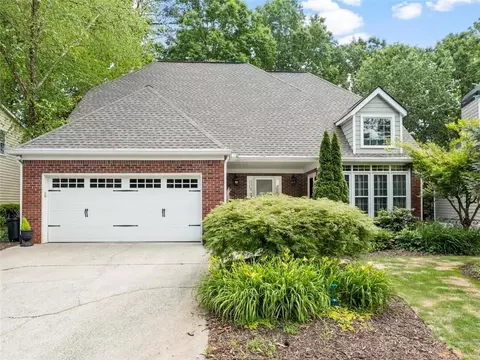5075 Harbour Ridge Dr, Alpharetta, GA 30005
