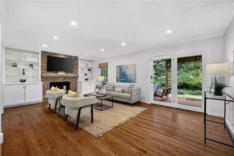 445 Cove Dr NE, Marietta, GA 30067