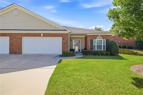 188 Senior Cir, Gainesville, GA 30501