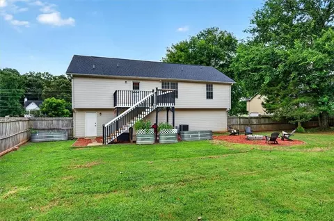 Exterior - 116 Euharlee Five Forks Rd, Euharlee, GA 30145 photo 8 of 16