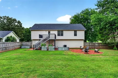 Exterior - 116 Euharlee Five Forks Rd, Euharlee, GA 30145 photo 9 of 16