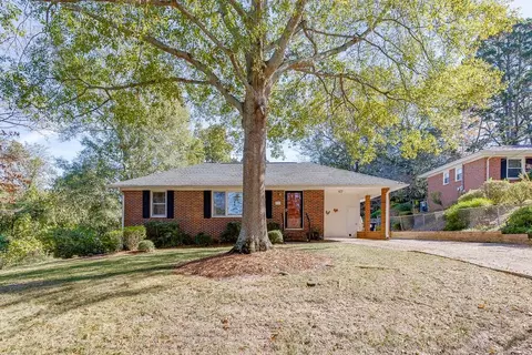 1152 Piedmont Pl, Gainesville, GA 30501