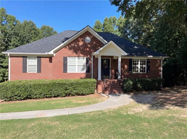 144 Mims Dr, Calhoun, GA 30701