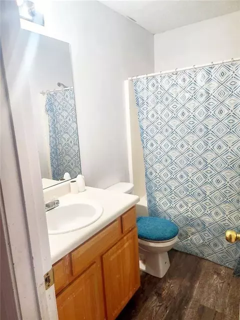 Bath - 144 Blake Avenue Ave, Jackson, GA 30233 photo 3 of 3