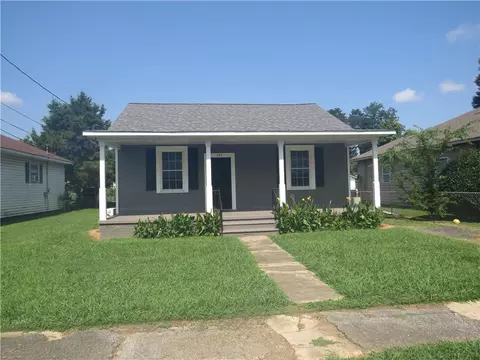 293 4th St, Cedartown, GA 30125