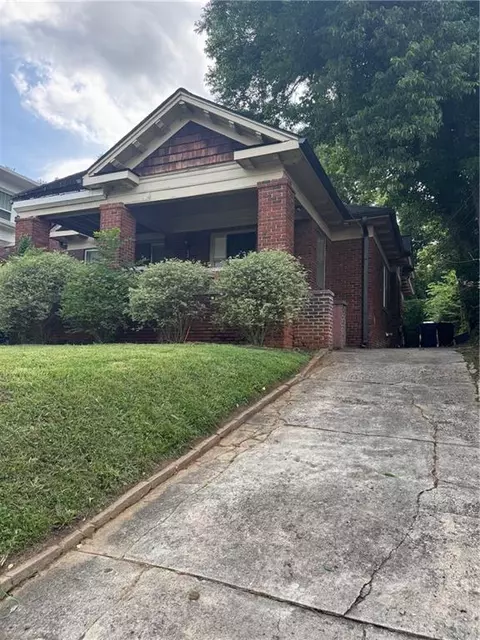 627 Holderness St SW, Atlanta, GA 30310